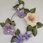 una ghirlanda primaverile decorativa