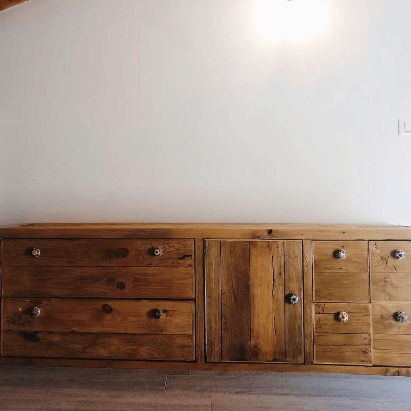 armadiatura bassa in legno