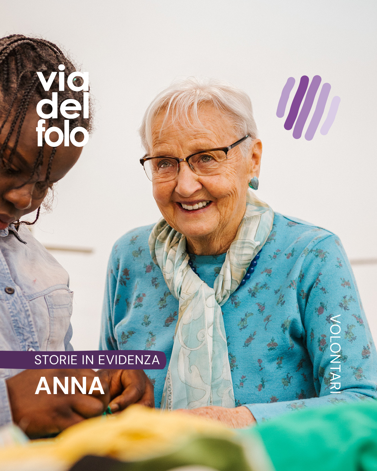 Anna sorride timidamente accanto a Rosemary